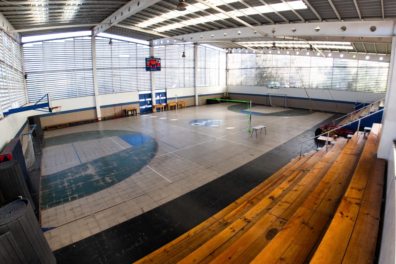 Gimnasio polideportivo techado